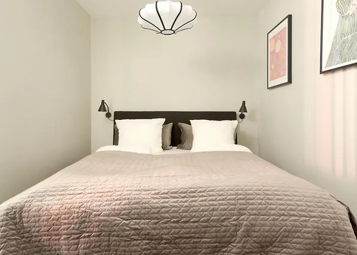 Stylish Ground Floor Perfect For Couples Apartament *