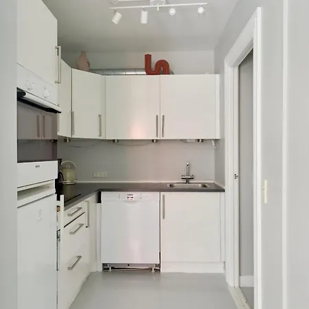 Stylish Ground Floor Perfect For Couples דירה קופנהגן